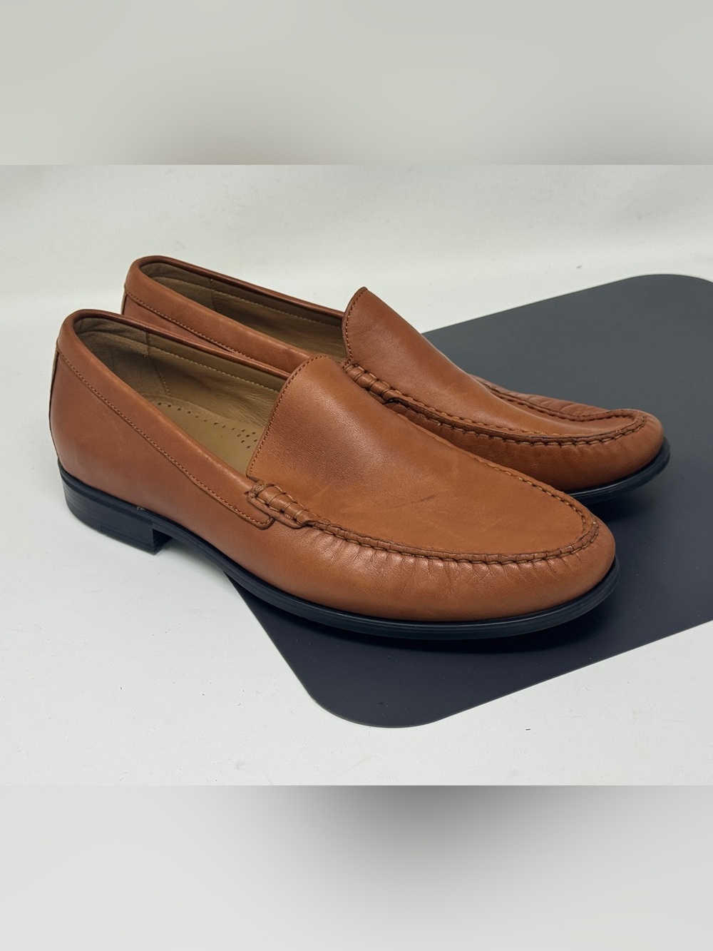 Johnston & Murphy Men's Harrison Venetian Slip On Dress Shoe